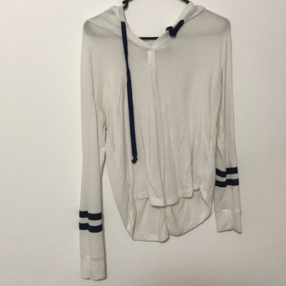 hoodie top